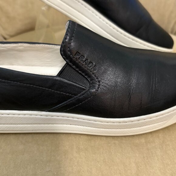 Auth PRADA SPORT Women's Linea Rossa Navy Leather Slip-on Sneakers - Picture 2 of 7